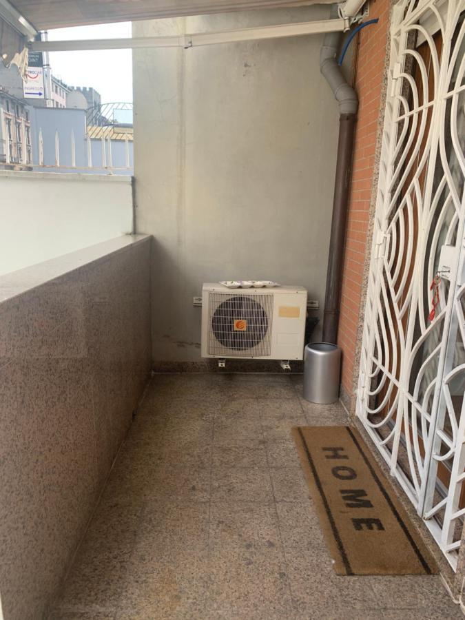New Luxury Apartment, Milan City Center Buitenkant foto