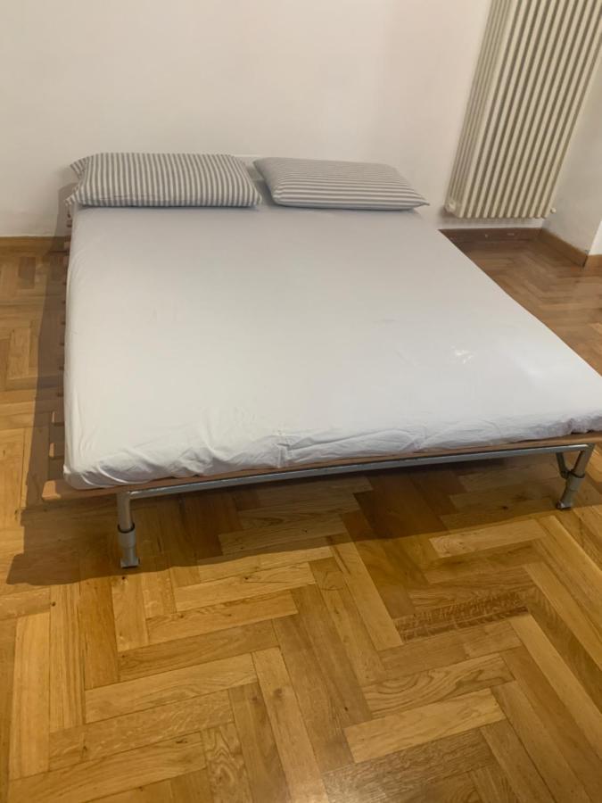 New Luxury Apartment, Milan City Center Buitenkant foto