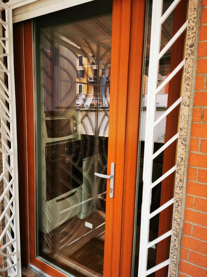 New Luxury Apartment, Milan City Center Buitenkant foto
