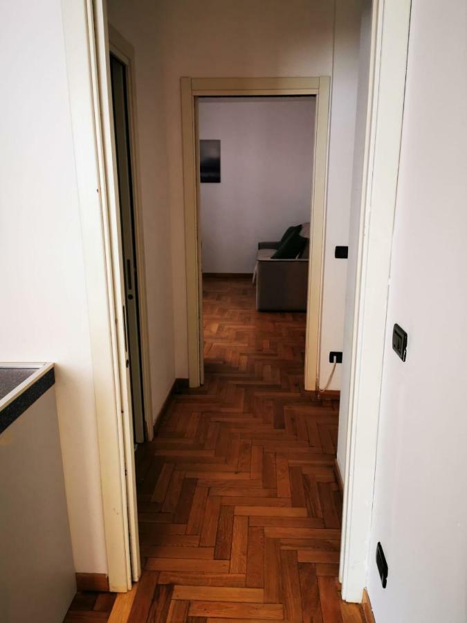 New Luxury Apartment, Milan City Center Buitenkant foto